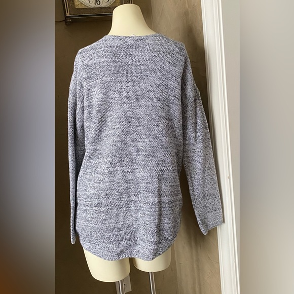 H&M Conscious V-Neck Pullover Sweater Women’s, Size S, oversized - Picture 3 of 10